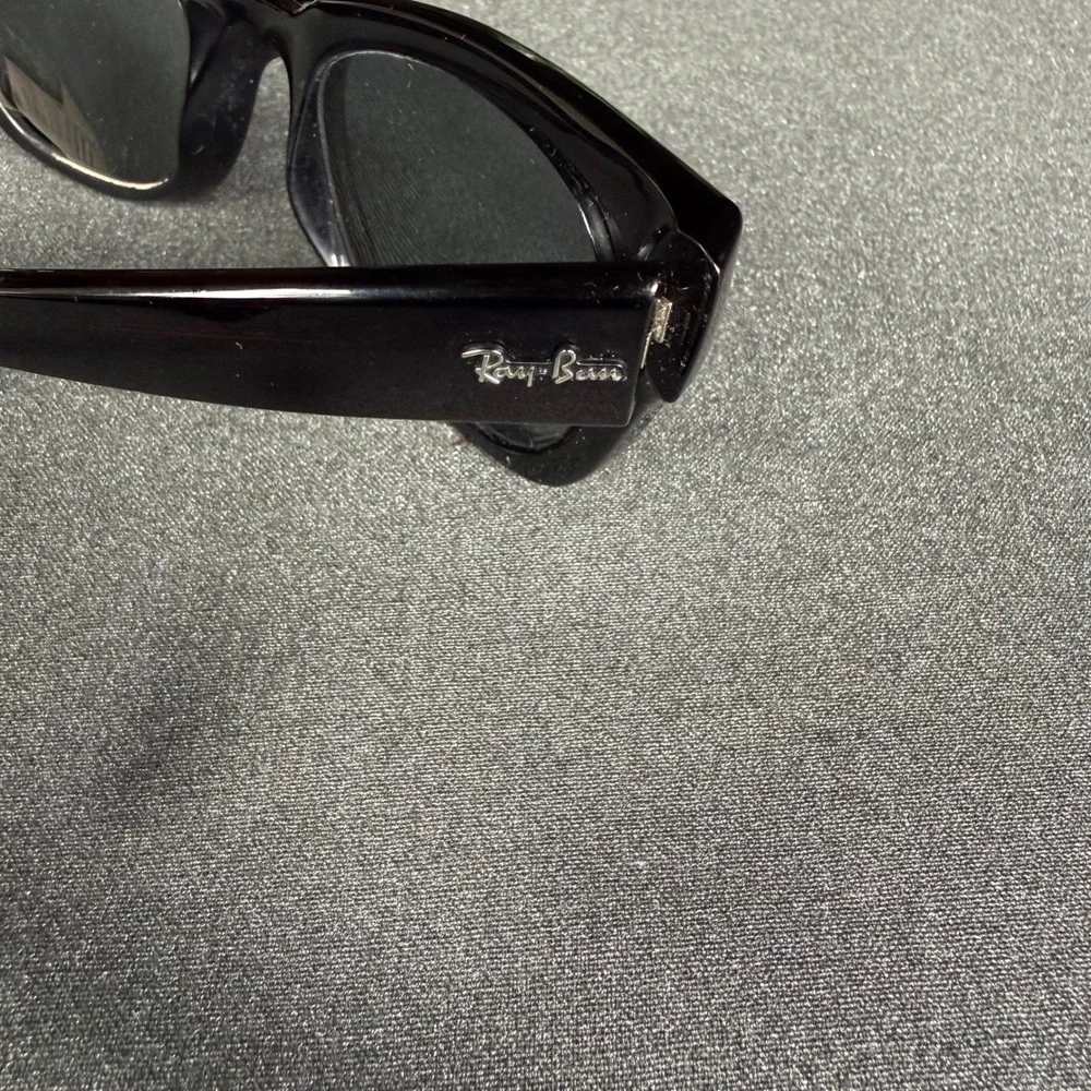 Ray-Ban RB4178 Sunglasses Women OS Black EUC  Cat Eye Gradient Italy